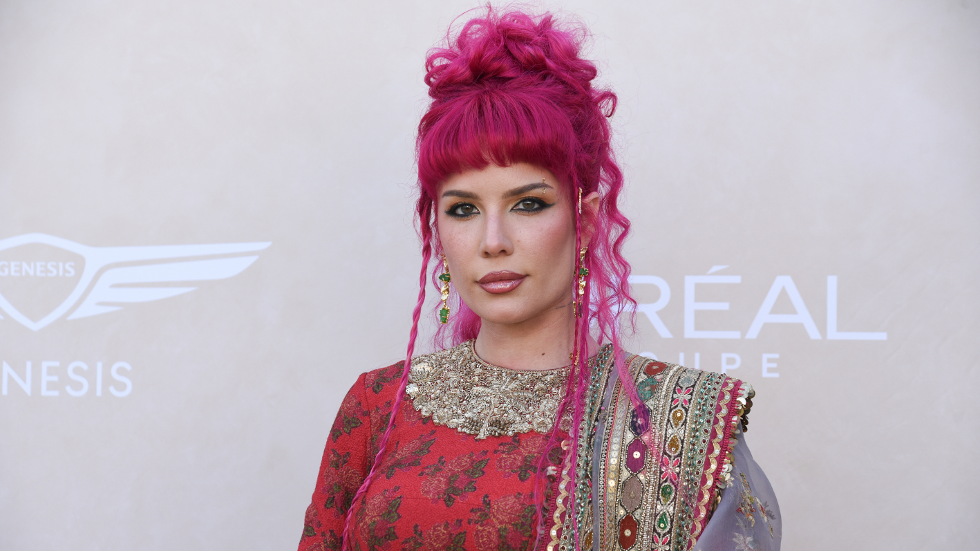 Halsey a tout partagé sur son nouveau morceau « Lucky » avec Britney Spears