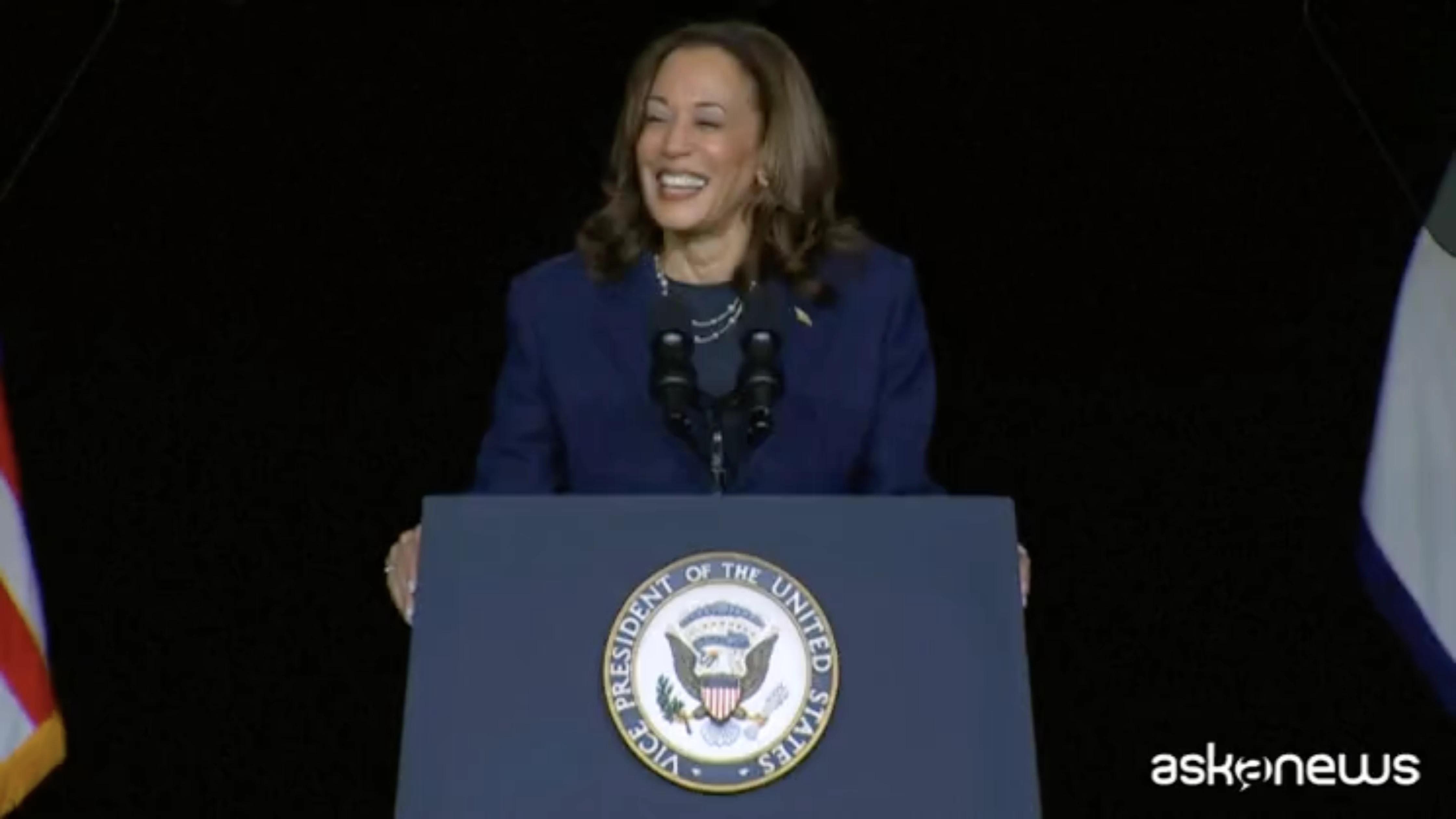 Kamala Harris répond à Trump : le peuple américain mérite mieux