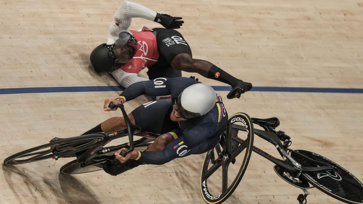 JO 2024 : une grave chute éclipse la compétition de cyclisme sur piste à Paris