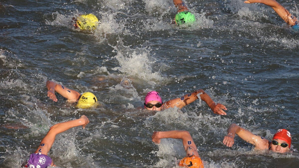 JO : Quatre athlètes hospitalisés après un triathlon dans la Seine