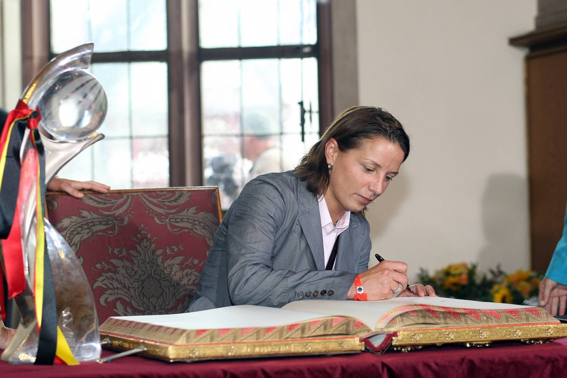 Inka Grings est inscrite dans le Livre d'Or de la ville de Francfort : en 2009, elle a remporté le Championnat d'Europe en Finlande avec la DFB féminine.