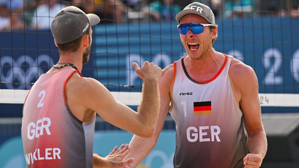 Jeux olympiques en direct : les joueurs allemands de beach-volley courent après l’or contre la Suède