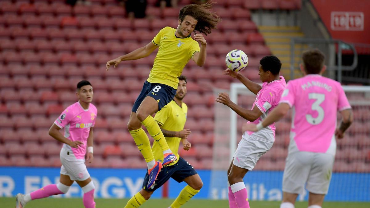 La Lazio belle et malchanceuse : trois blocs de bois leur refusent la victoire.  Et ça se termine 1-1 avec Southampton