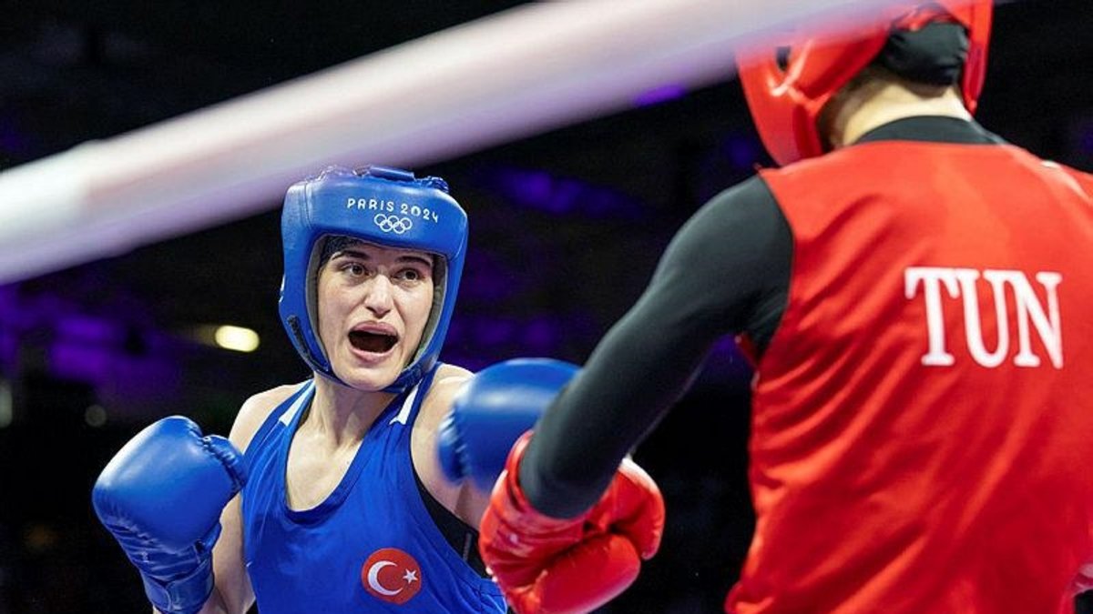 La boxeuse nationale Esra Yıldız Kahraman a atteint les quarts de finale !