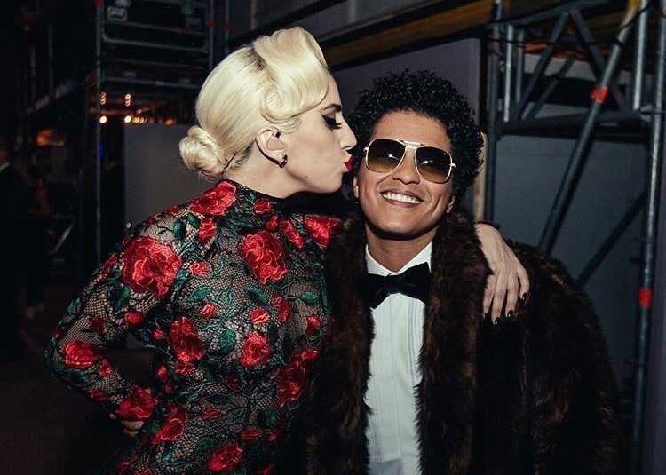 Lady Gaga et Bruno Mars préparent leur single ‘Die with a Smile’