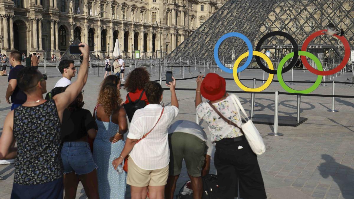 Le Louvre et Montmartre boudés par les touristes : « la faute » des Jeux.  Le foyer deviendra-t-il permanent ?