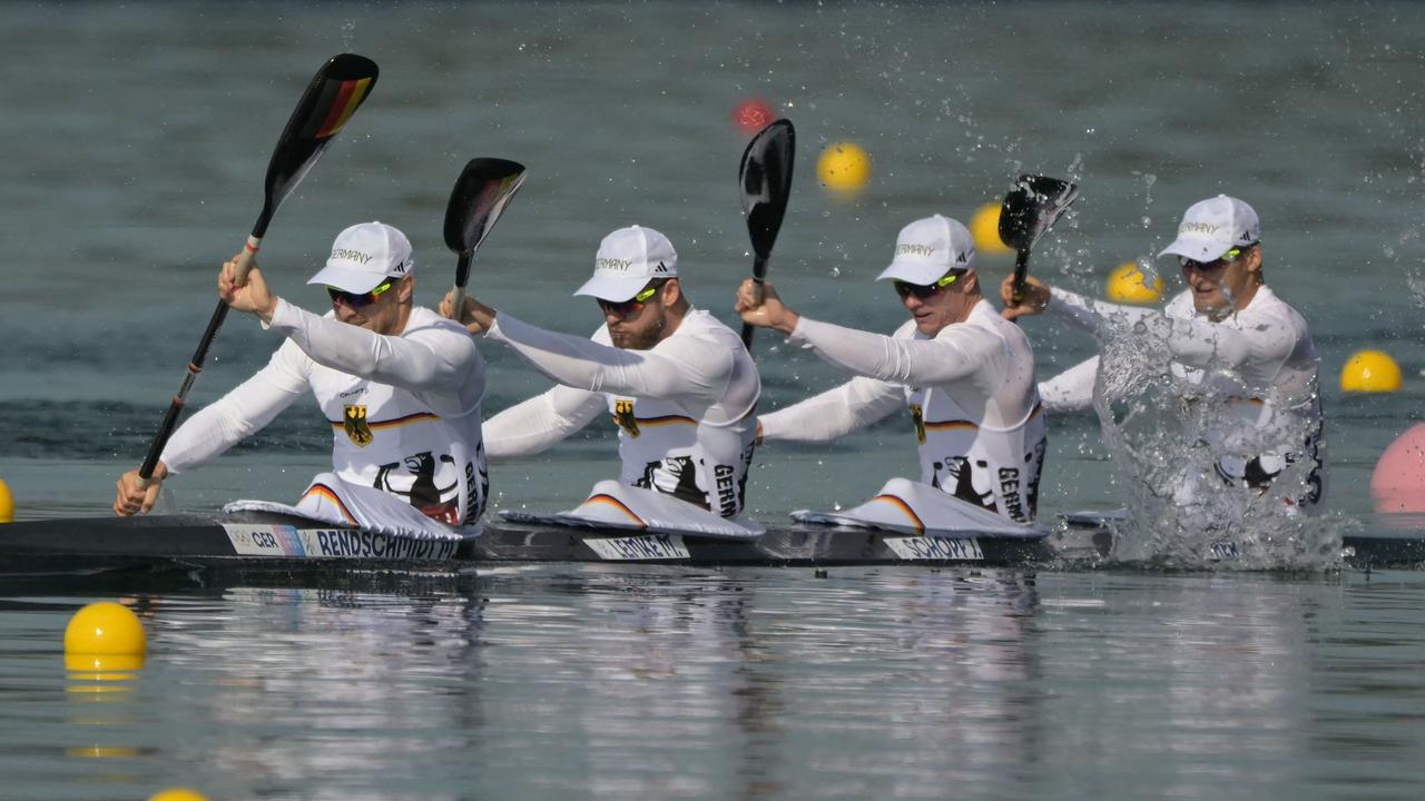 Le quatuor allemand de kayak commence avec des points d’exclamation