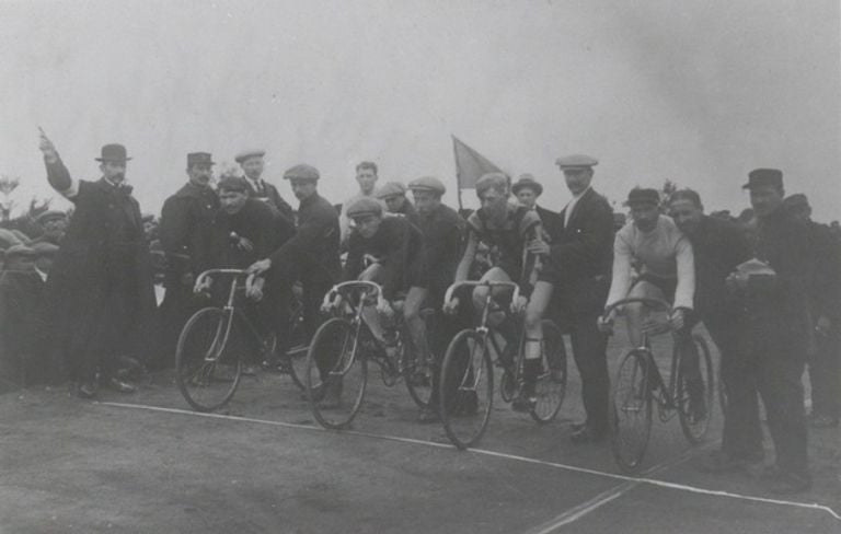 Piste cyclable à Uden (1915-1919).