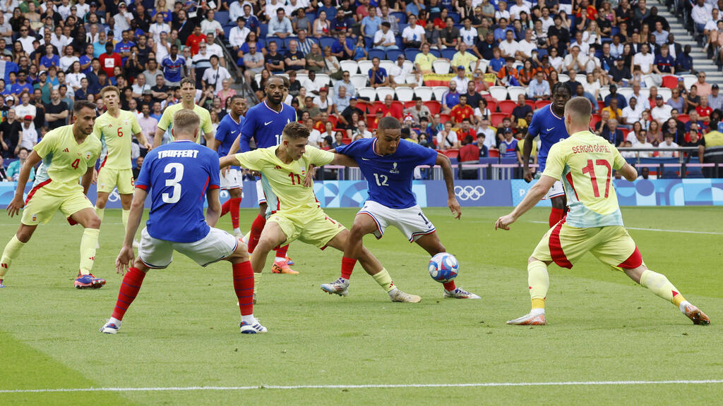 Le rêve d’or de la France s’effondre en finale