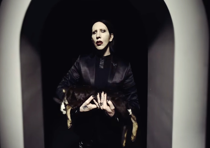 Marilyn Manson devient grotesque dans « As Sick as the Secrets Within »