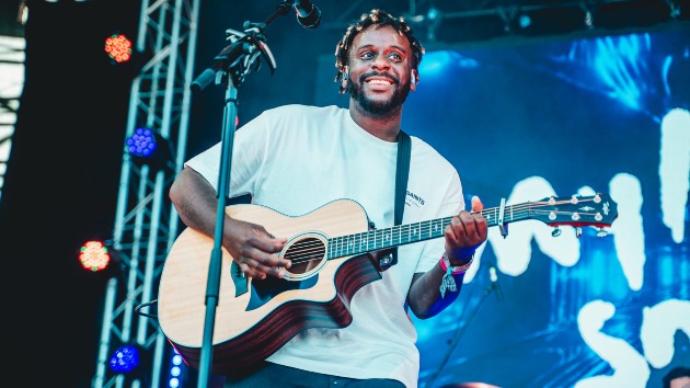 Myles Smith « observera les étoiles » devant le public lors des spectacles phares l’année prochaine