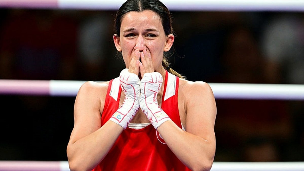 Notre boxeuse nationale Hatice Akbaş sera en finale à Paris 2024 !