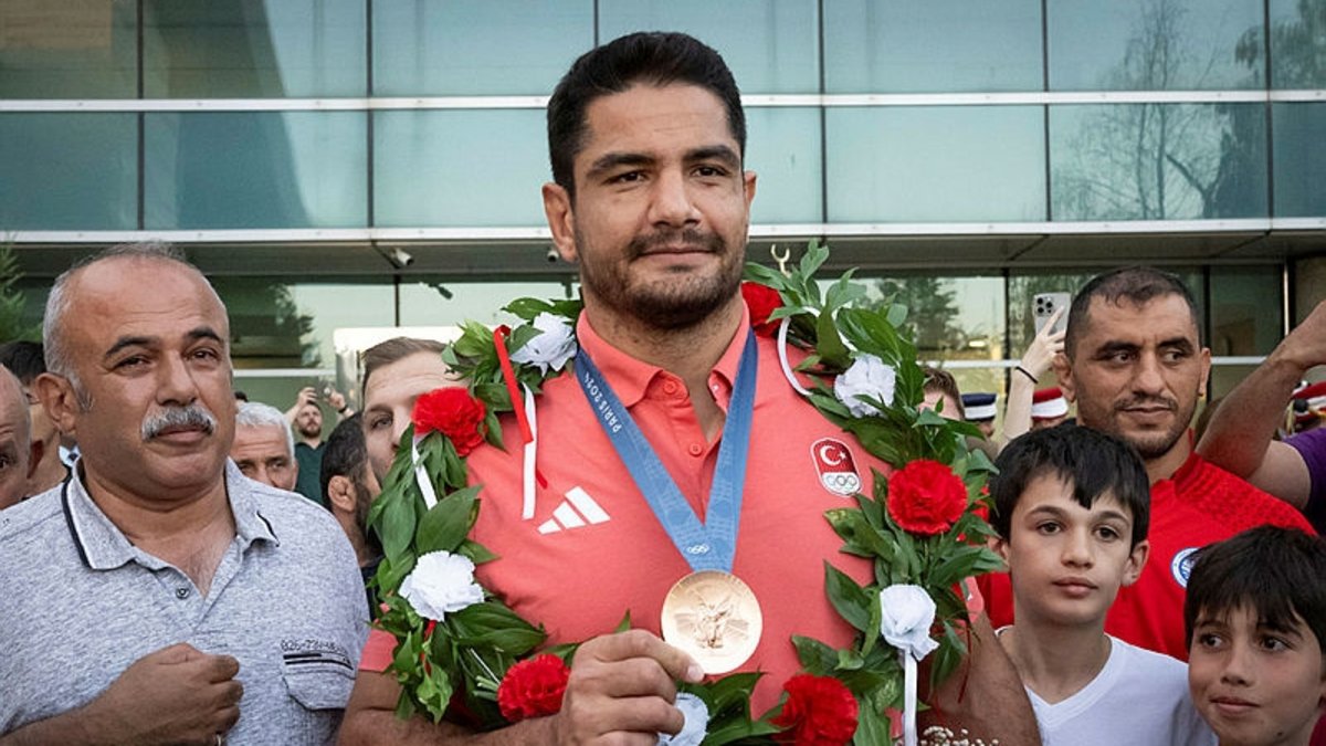 Réaction aux arbitres de Taha Akgül, médaillé de bronze aux JO !