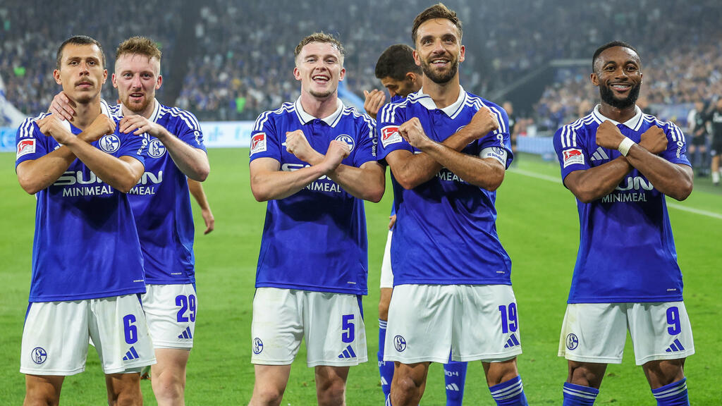 Schalke se fraye un chemin vers le haut du classement