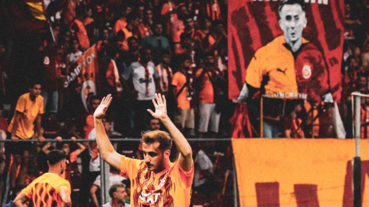 Soutien à Kerem Aktürkoğlu de la part des fans de Galatasaray