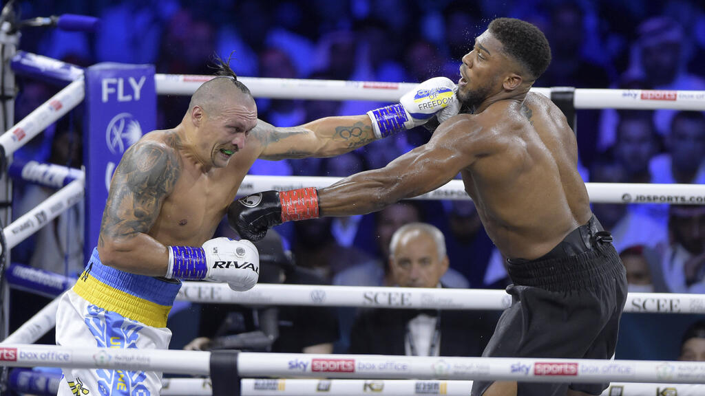 Usyk ouvert à une trilogie avec Joshua