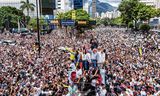 Les dirigeants de l'opposition María Corina Machado et Edmundo González à Caracas, la capitale vénézuélienne, lors d'une manifestation contre les résultats de l'élection présidentielle.