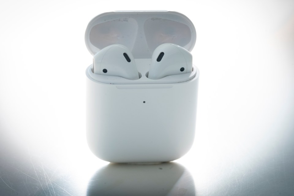 Les AirPods d’Apple sont très populaires – et de nouveaux modèles bon marché pourraient arriver