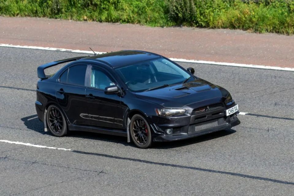 La première voiture du YouTubeur était une Mitsubishi Lancer