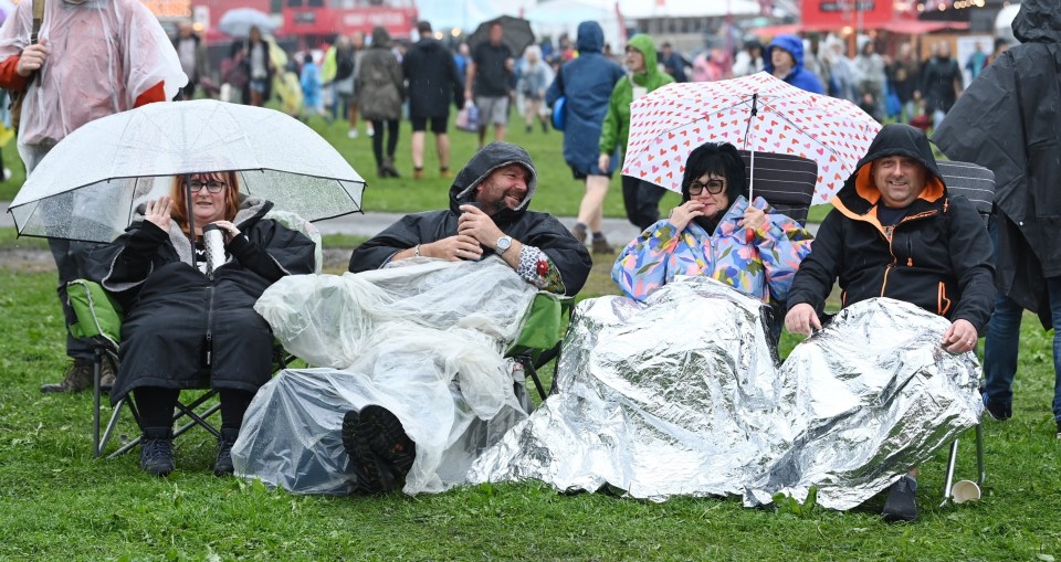 Des personnes se sont réfugiées dans le parc Parkat Moor à Preston dimanche