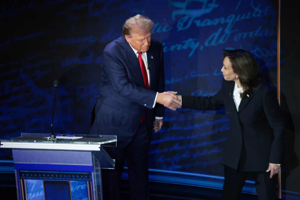 Kamala Harris et Donald Trump se sont serré la main avant le début du débat présidentiel