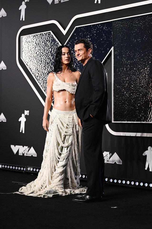 Katy Perry et Orlando Bloom sur le tapis noir des MTV Video Music Awards