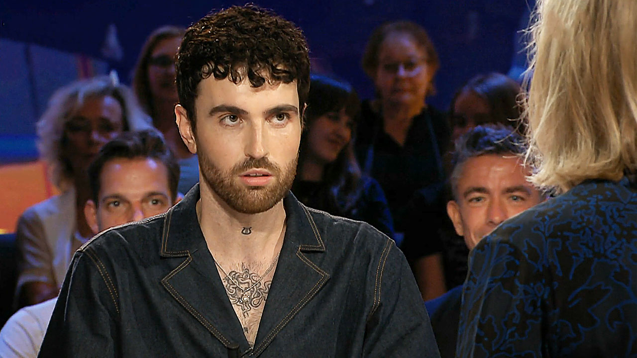 Duncan Laurence se trahit auprès de Jinek et a menti à propos d’une attaque de panique télévisée