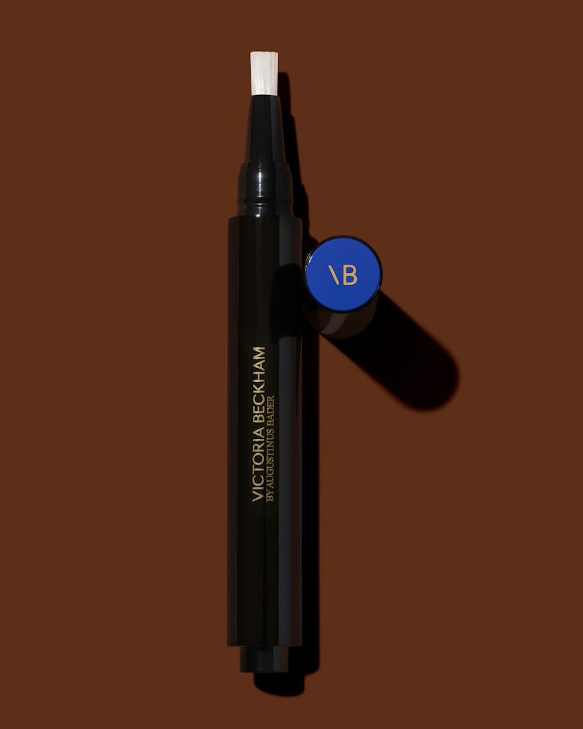 Victoria Beckham Beauty x Augustinus Bader Le stylo anti-cernes