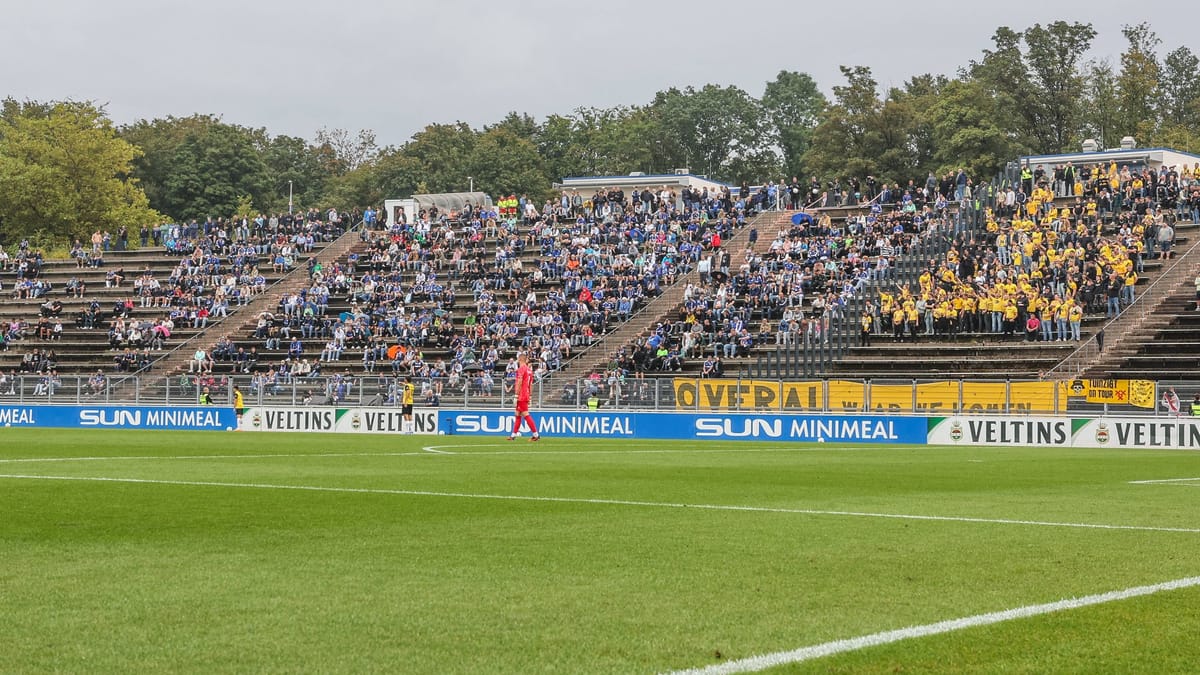 Schalke 04 : bagarre de masse après un match amical contre Breda