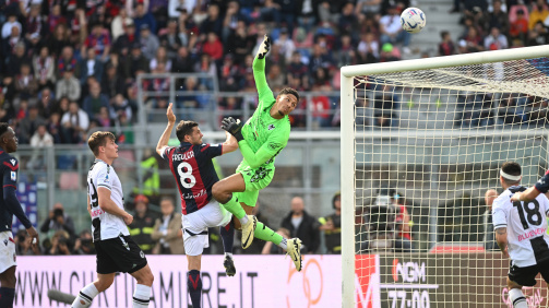 © imago - Maduka Okoye avec un défilé pour l'Udinese contre Bologne