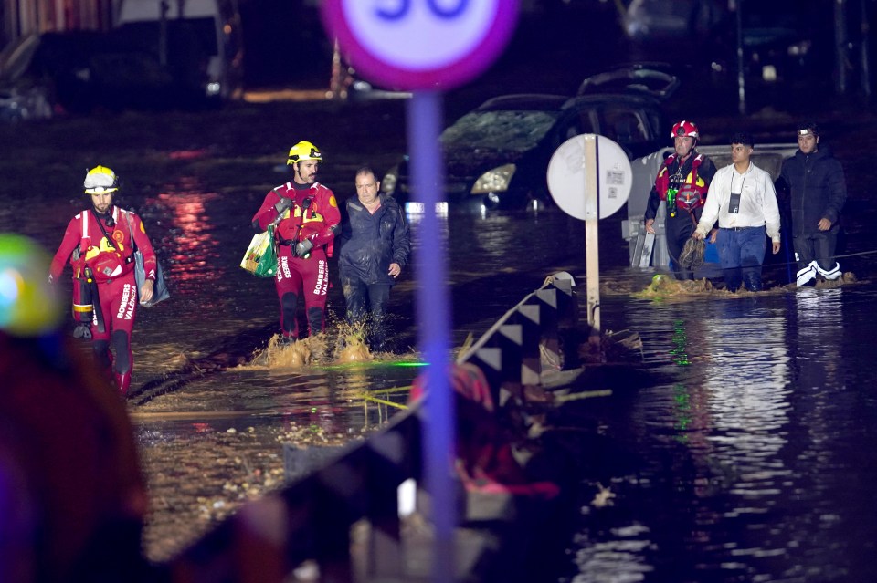 Les services de secours interviennent mardi soir