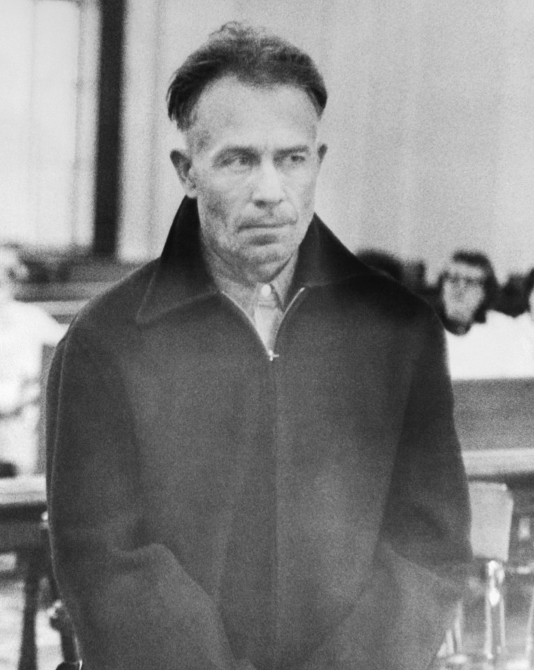 Twisted Edward Gein, 51 ans, a exhumé des cadavres et fait des souvenirs de leur peau et de leurs os