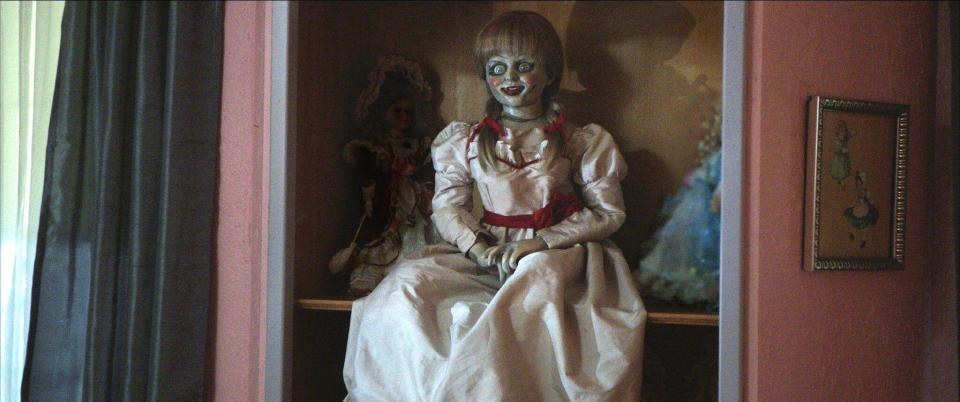 La poupée effrayante utilisée pour Annabelle dans le film de 2014 était tout aussi effrayante