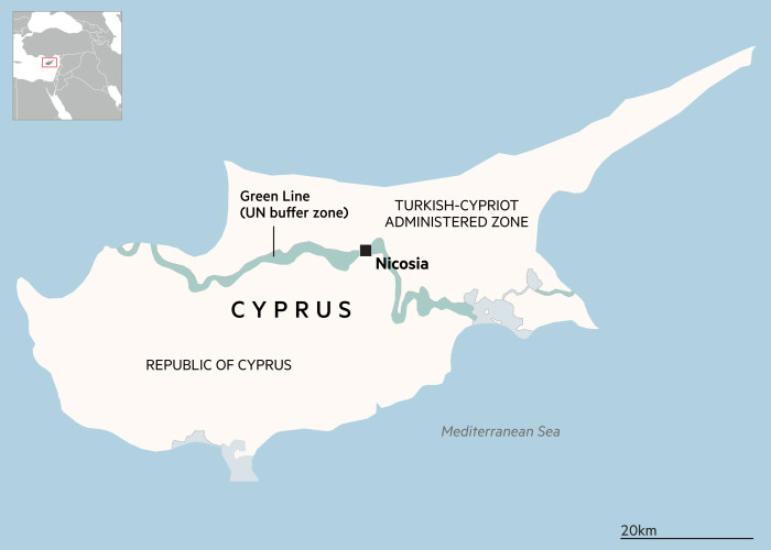 Carte de Chypre montrant la République de Chypre, la zone administrée par les Chypriotes turcs et la Ligne verte (zone tampon de l'ONU)