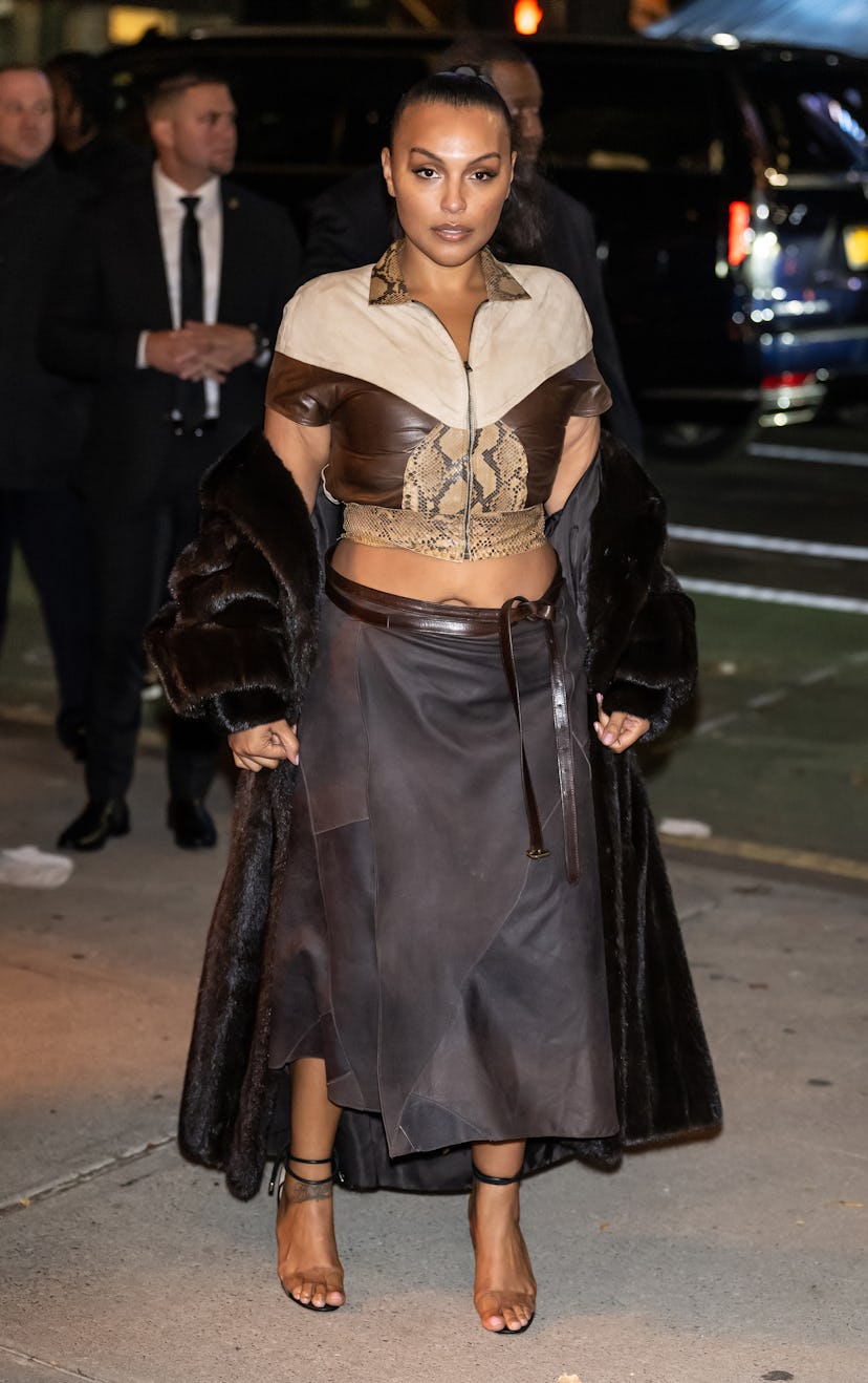 Paloma Elsesser arrive à l'after party du défilé de mode Victoria's Secret 2024