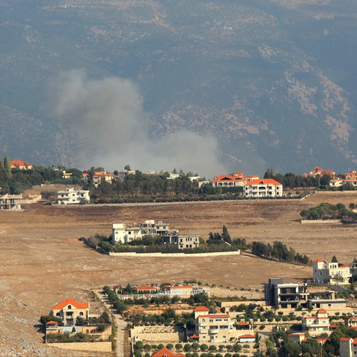 De la fumée s'élève sur le sud du Liban