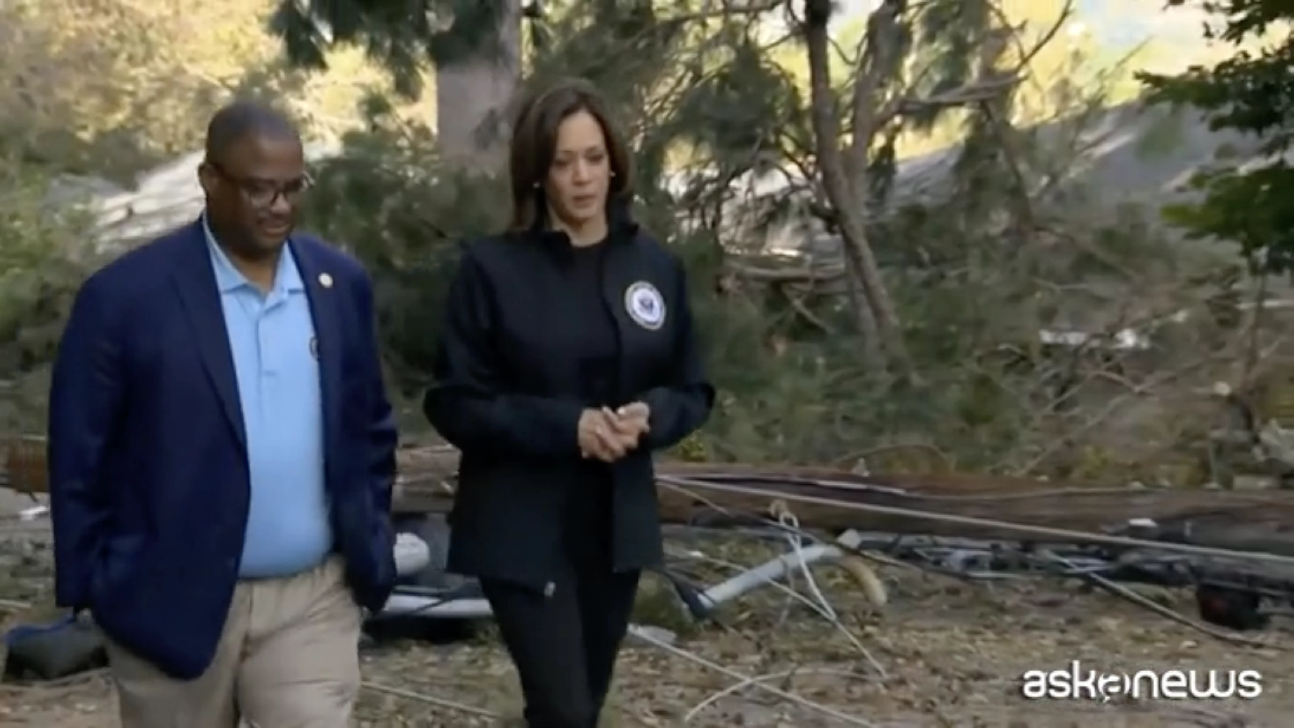 Kamala Harris dans les zones touchées par l'ouragan Helene : 