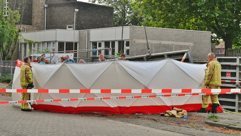 L'endroit où gisait la victime a été immédiatement identifié (photo : Rico Vogels/SQ Vision Mediaprodukties).