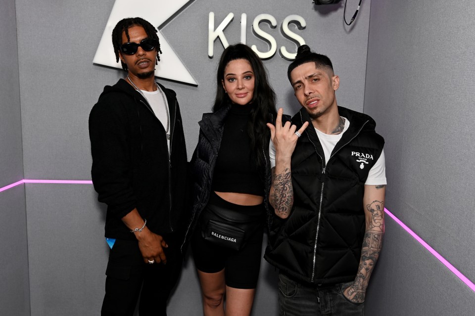 Tulisa avec ses camarades du groupe N-Dubz, Dappy et Fazer