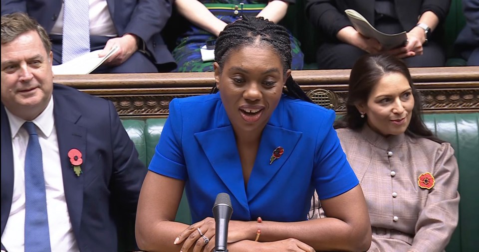 Premier affrontement entre Keir Starmer et le nouveau chef conservateur Kemi Badenoch