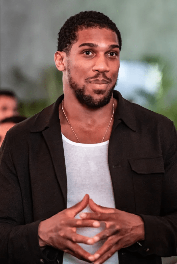 Anthony Joshua pense que les jeunes surmonteront l'expérience