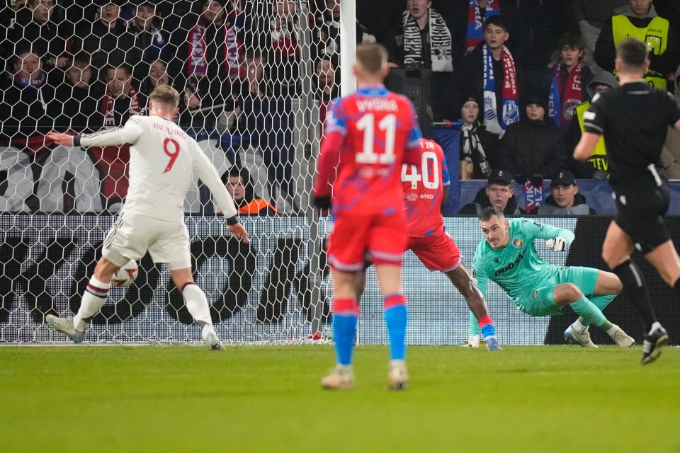 Rasmus Hojlund a marqué deux fois sur le banc