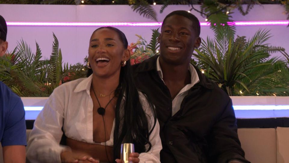 Le duo a eu une aventure mouvementée dans la villa Love Island après l'entrée de Jess à Casa Amor.