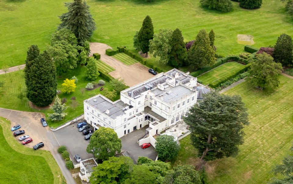 Les gardes financés en espèces dans sa maison du Royal Lodge de Windsor