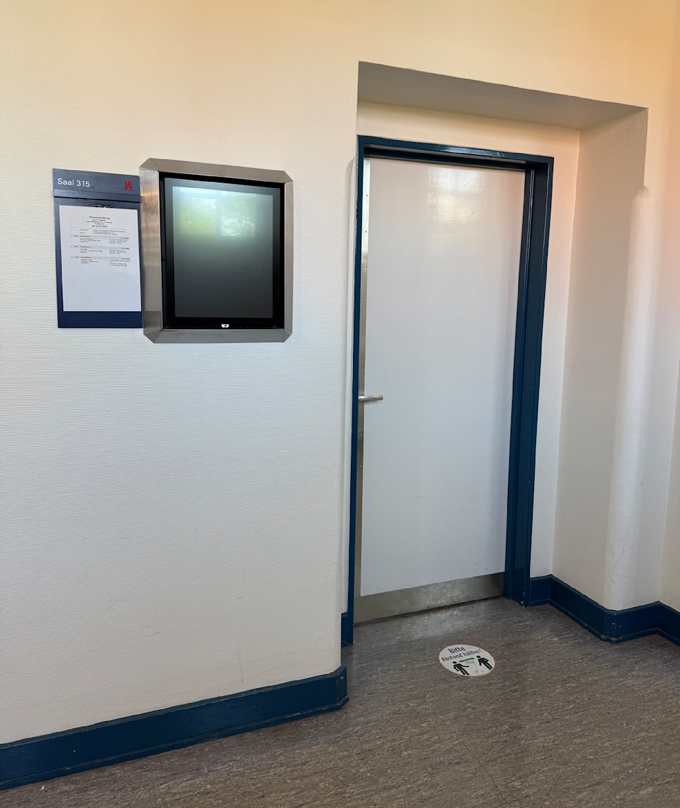 Hier fand die öffentliche Sitzung statt: Arbeitsgerichts Hamburg, Saal 315
