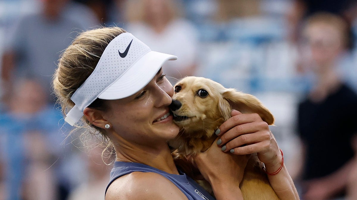 Anna Kalinskaya célèbre avec Bella