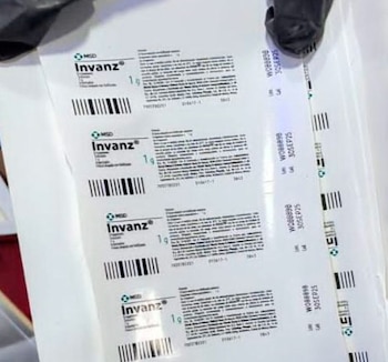 Etiquetas apócrifas aseguradas durante la
