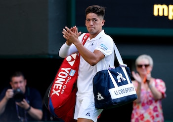 Sebastián Báez affrontant Lloyd Harris