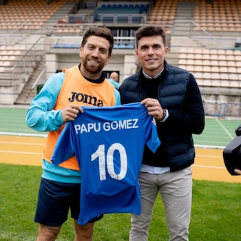 El Papu Gómez visitó un