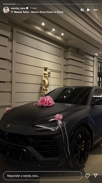 Wanda se compró un Lamborghini